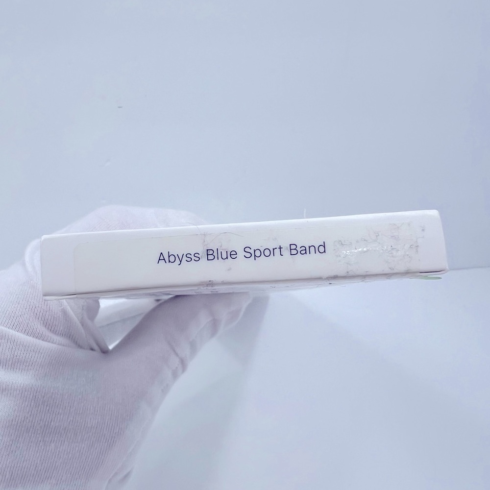 APPLE WATCH,GENUINE 41MM, WATCH BAND (SPORT LOOP) ABYSS BLUE SPORTS BAND, UNISEX - Picture 6 of 12